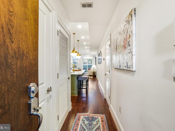 321 18TH Street SE 2, Washington DC 20003