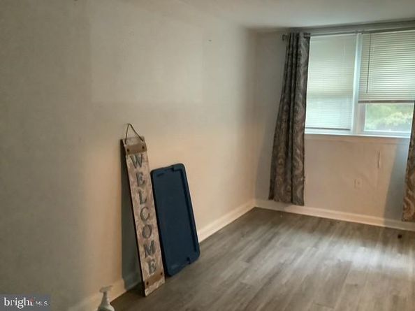 220 Weymouth Road, Darby PA 19023