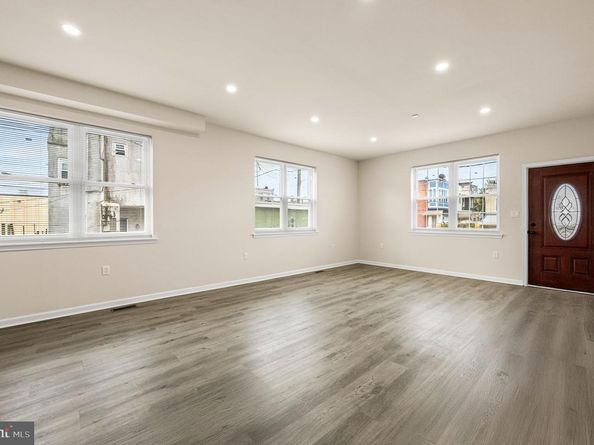 4828 Greenway Avenue, Philadelphia PA 19143