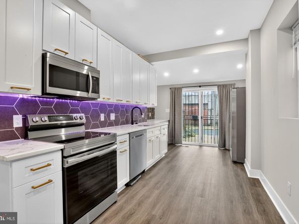 2467 Amber Street, Philadelphia PA 19125