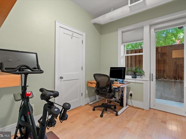 1817 Swann Street NW B, Washington DC 20009