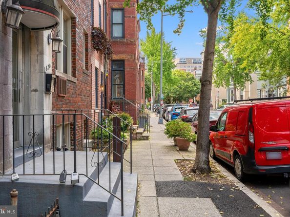 1817 Swann Street NW B, Washington DC 20009