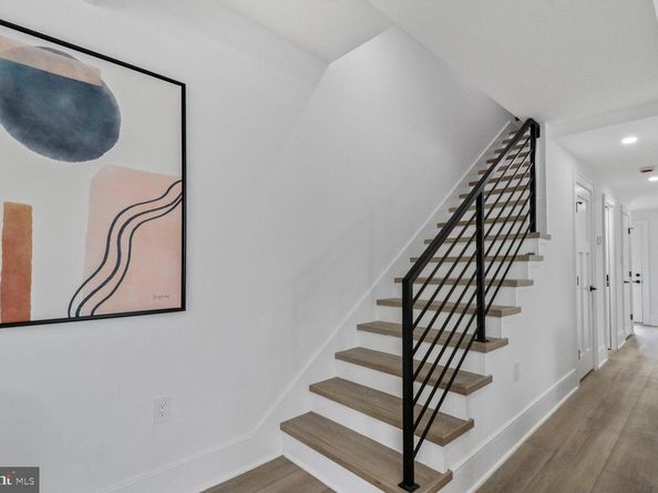 2524 41st Street NW 1, Washington DC 20007
