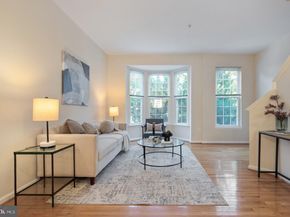 5818 Cowling Court, Alexandria VA 22304