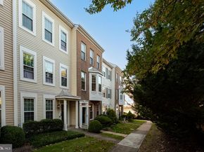 5818 Cowling Court, Alexandria VA 22304