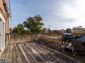 942. E Dorset Street, Philadelphia PA 19150