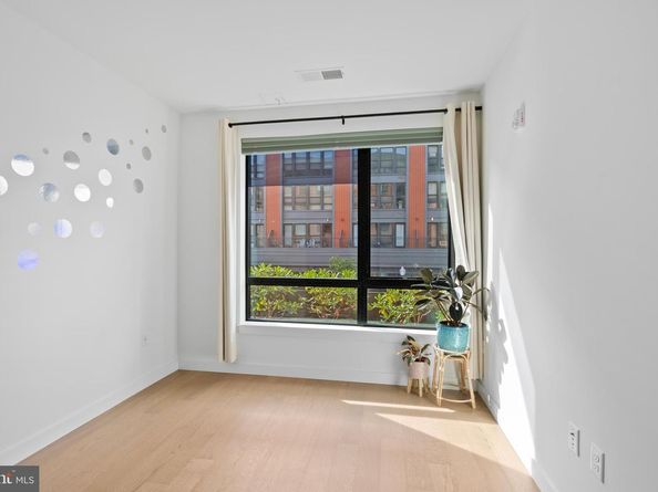 7175 12TH Street NW 214, Washington DC 20012