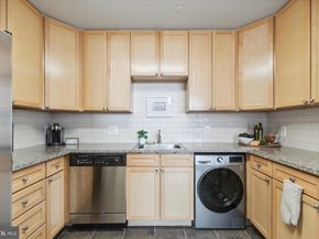 111 S 15TH Street 2303, Philadelphia PA 19102