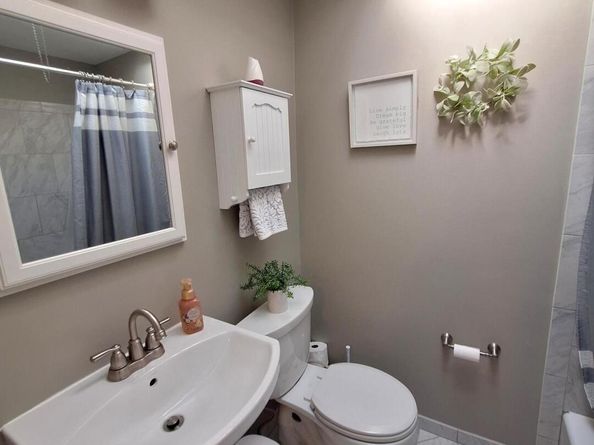1002 Brookwood Lane, Glenolden PA 19036