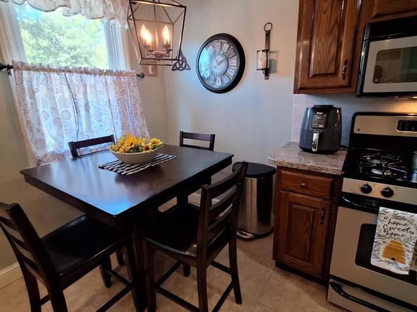 1002 Brookwood Lane, Glenolden PA 19036