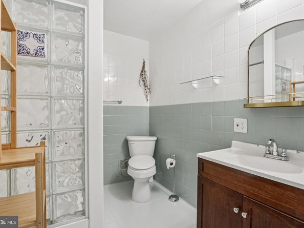 4225 Regent Square, Philadelphia PA 19104