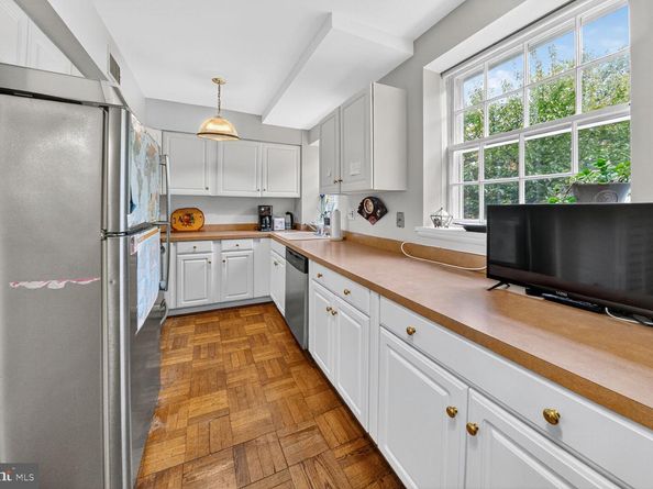 3631 39TH Street NW A313, Washington DC 20016