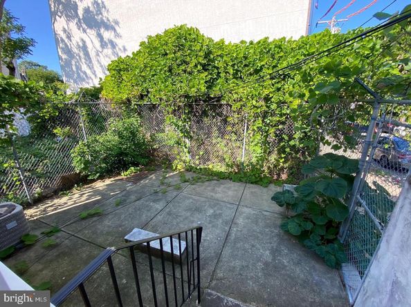 1617 W Oxford Street, Philadelphia PA 19121