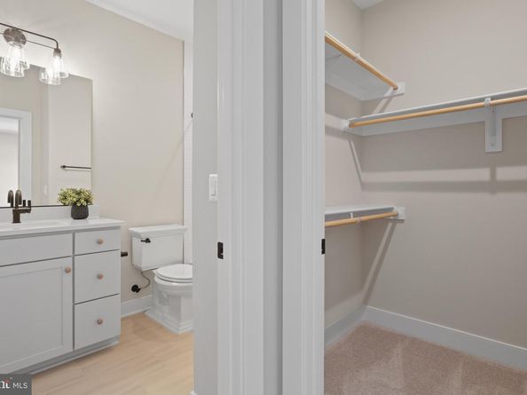 7605 Burnside Court, Falls Church VA 22043