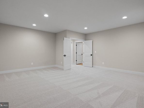 7605 Burnside Court, Falls Church VA 22043