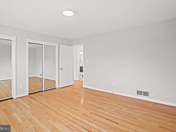1138 N Stafford Street, Arlington VA 22201