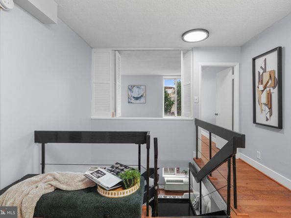 1800 R Street NW 206, Washington DC 20009