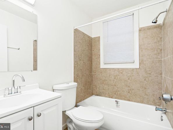 718 Lamont Street NW, Washington DC 20010