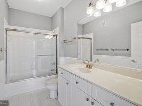 801 S Greenbrier Street 412, Arlington VA 22204