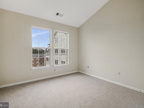 801 S Greenbrier Street 412, Arlington VA 22204