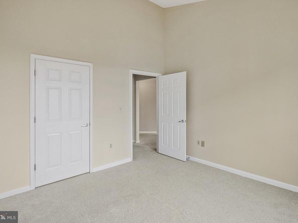 801 S Greenbrier Street 412, Arlington VA 22204