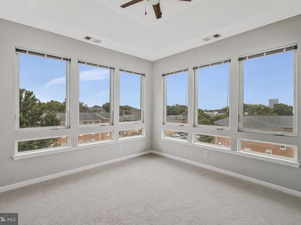 801 S Greenbrier Street 412, Arlington VA 22204