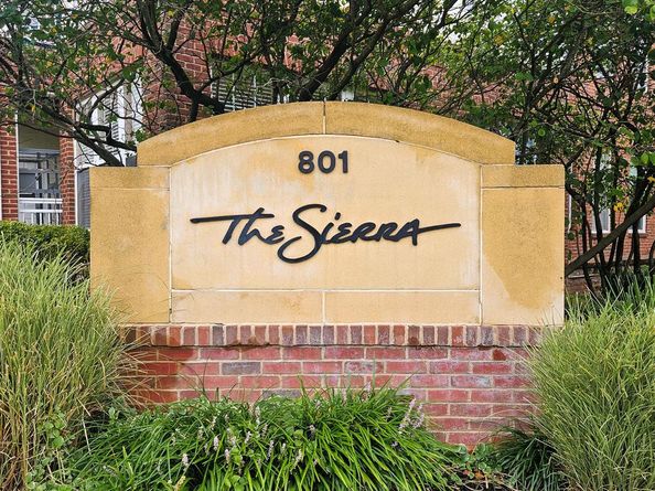 801 S Greenbrier Street 412, Arlington VA 22204