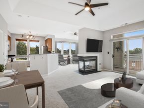 801 S Greenbrier Street 412, Arlington VA 22204