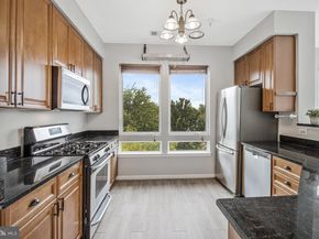 801 S Greenbrier Street 412, Arlington VA 22204