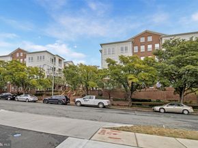 801 S Greenbrier Street 412, Arlington VA 22204