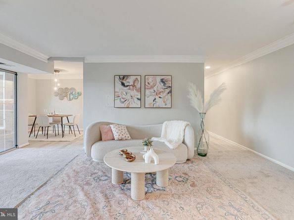 1923 Wilson Lane 202, Mclean VA 22102