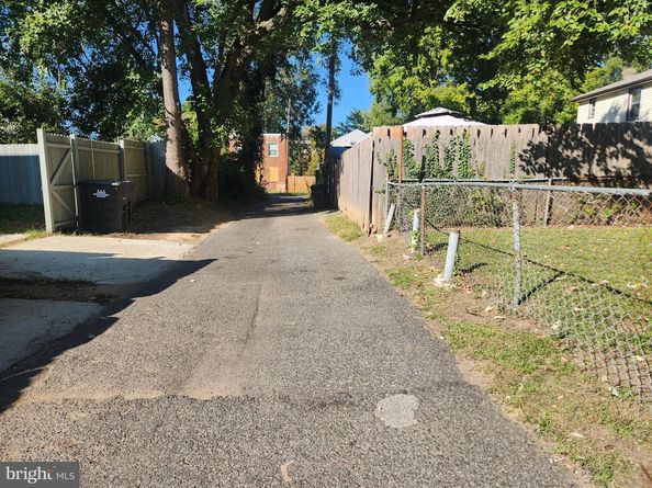 1126 48TH Place NE, Washington DC 20019