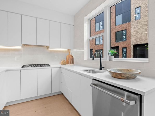 650 Fairmount Avenue A2, Philadelphia PA 19123
