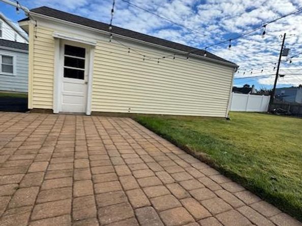 502 Preston Lane, Hatboro PA 19040