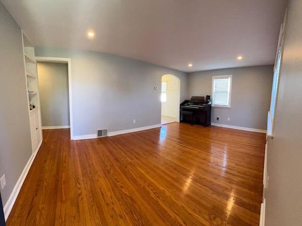 502 Preston Lane, Hatboro PA 19040
