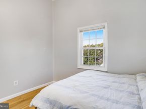 6908 Barrett, Falls Church VA 22042