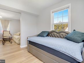 6908 Barrett, Falls Church VA 22042
