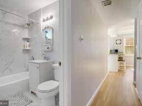 6908 Barrett, Falls Church VA 22042