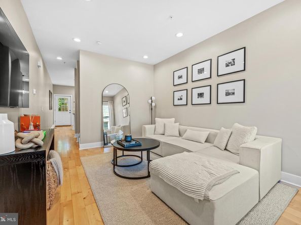 2204 E Albert Street, Philadelphia PA 19125