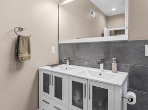 2204 E Albert Street, Philadelphia PA 19125