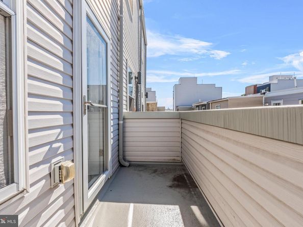 2204 E Albert Street, Philadelphia PA 19125