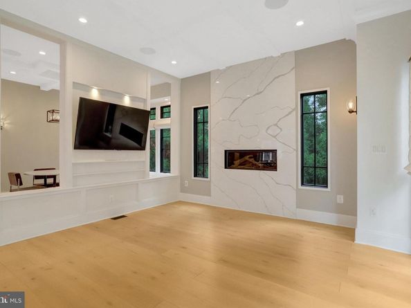 710 N Highland Street, Arlington VA 22201