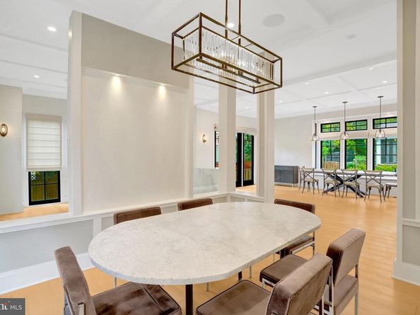 710 N Highland Street, Arlington VA 22201