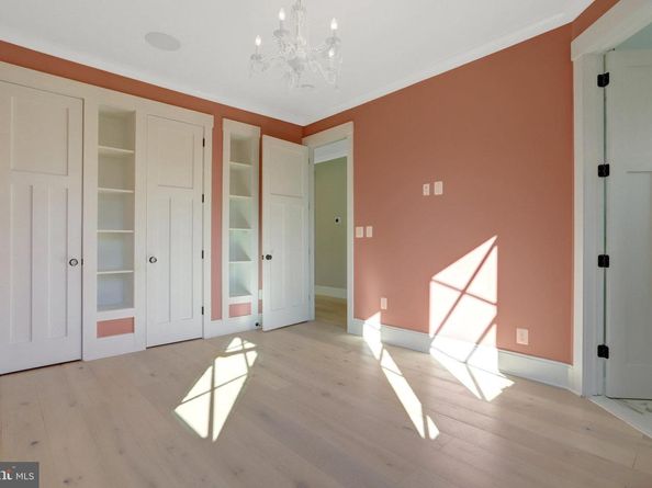 710 N Highland Street, Arlington VA 22201