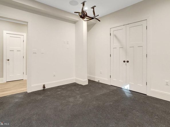 710 N Highland Street, Arlington VA 22201