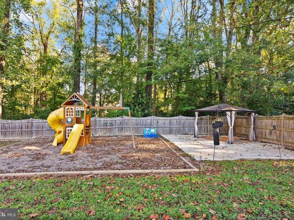 1235 Gilman Court, Herndon VA 20170