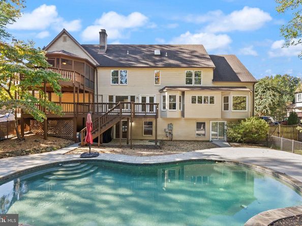 1235 Gilman Court, Herndon VA 20170