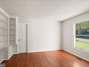 1235 Gilman Court, Herndon VA 20170