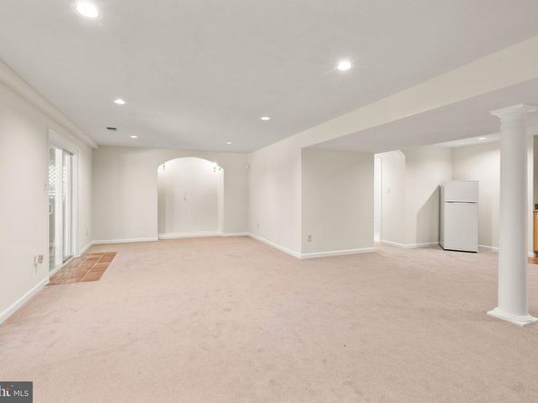 1235 Gilman Court, Herndon VA 20170