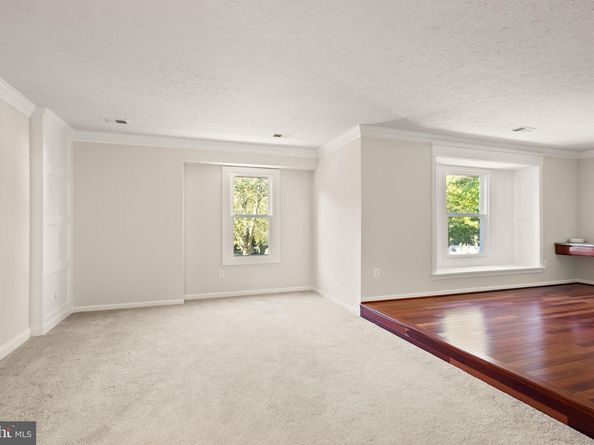 1235 Gilman Court, Herndon VA 20170